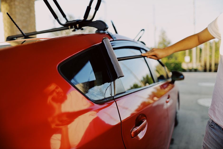 Cleaning and finishing a car window replacement